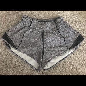Lululemon gray and black print shorts- Size 4